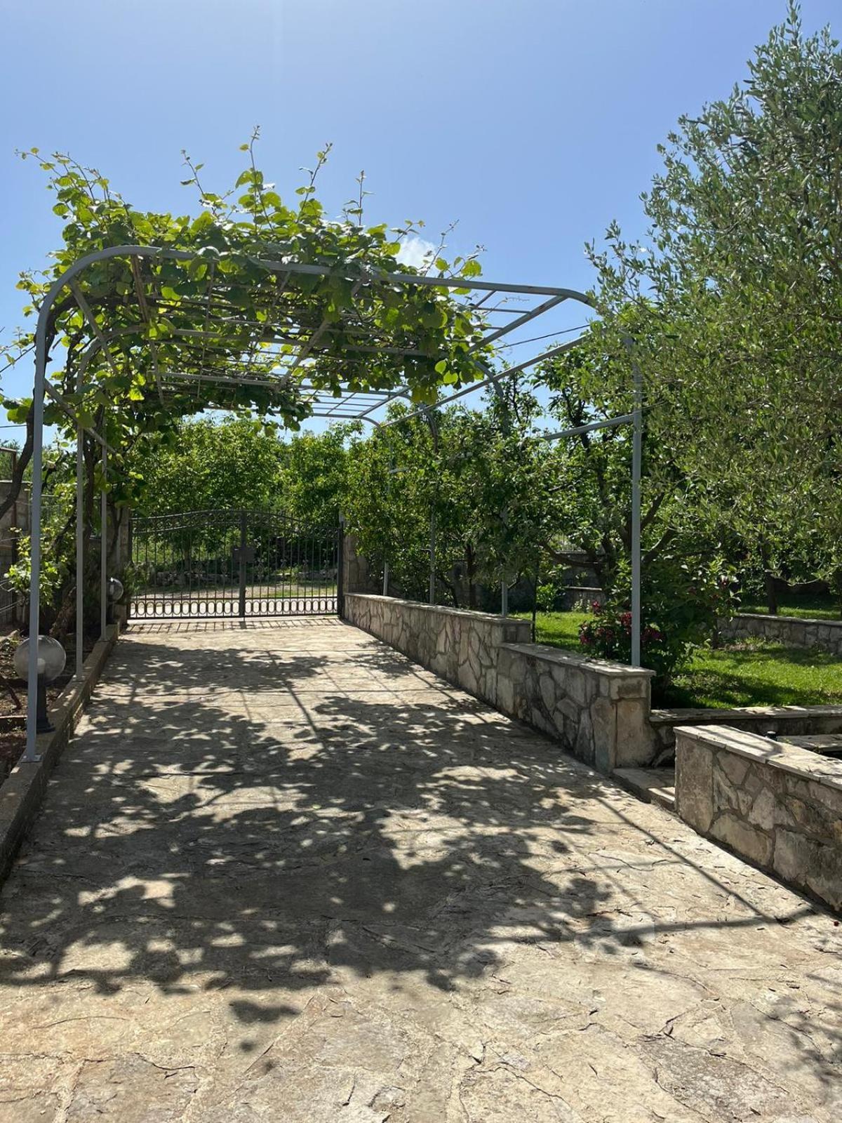 River Side Trebinje Hotel Buitenkant foto